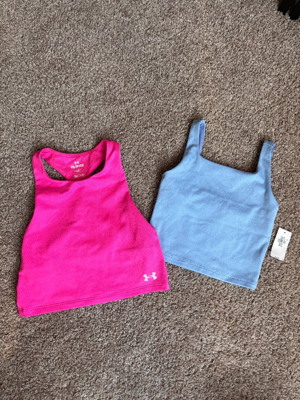 Under Armour/Old Navy Cropped Athletic Tank top Bundle